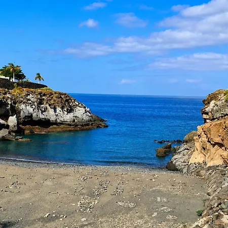 Ocean Serenity Apartment, Sea View & Parking, Tenerife South Escape Apartamento